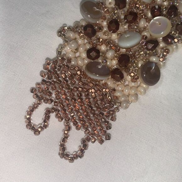 Handmade Seed Bead Mother of Pearl Bracelet 7.5” - Picture 2 of 15